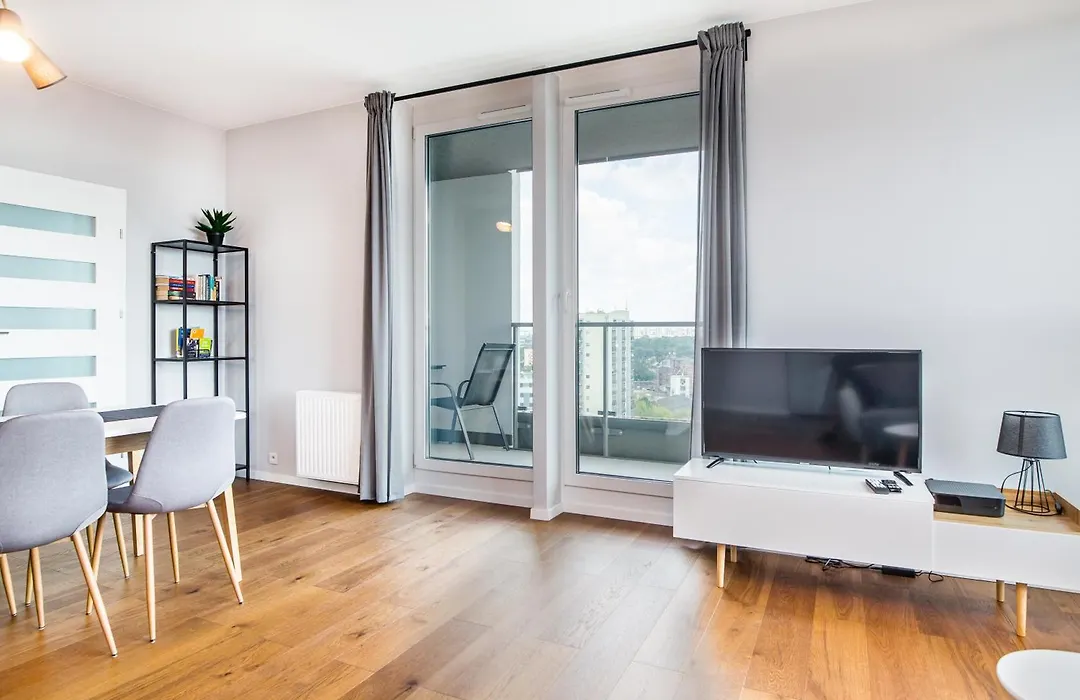 Inpoint Mogilska Tower City View Apartments Near Tauron Arena Self Check-In-1