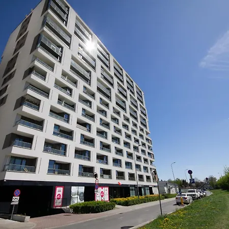 Inpoint Mogilska Tower City View Apartments Near Tauron Arena Self Check-In-3